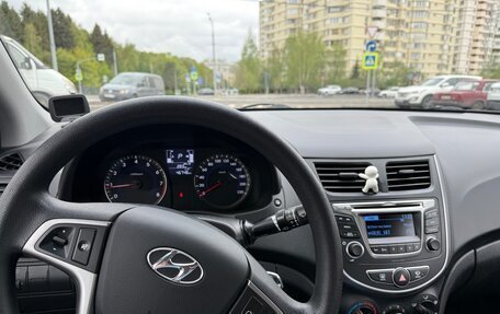 Hyundai Solaris II рестайлинг, 2015 год, 1 200 000 рублей, 8 фотография