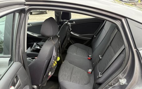 Hyundai Solaris II рестайлинг, 2015 год, 1 200 000 рублей, 10 фотография