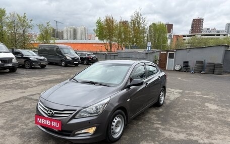 Hyundai Solaris II рестайлинг, 2015 год, 1 200 000 рублей, 4 фотография