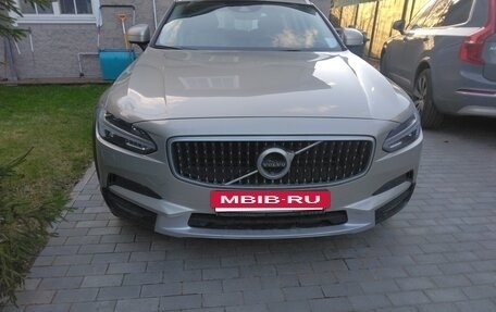 Volvo V90 Cross Country I рестайлинг, 2017 год, 3 200 000 рублей, 2 фотография
