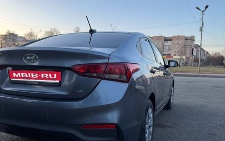 Hyundai Solaris II рестайлинг, 2017 год, 1 350 000 рублей, 7 фотография