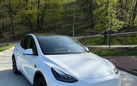 Tesla Model Y I, 2022 год, 4 690 000 рублей, 3 фотография
