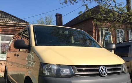 Volkswagen Multivan T5, 2012 год, 2 300 000 рублей, 3 фотография