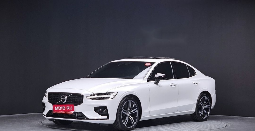 Volvo S60, 2022 год, 3 540 000 рублей, 1 фотография