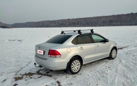 Volkswagen Polo VI (EU Market), 2012 год, 900 000 рублей, 2 фотография