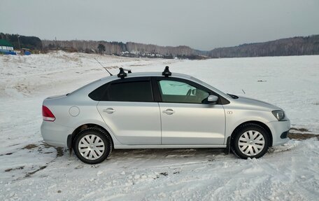Volkswagen Polo VI (EU Market), 2012 год, 900 000 рублей, 3 фотография