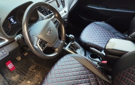 Hyundai Solaris II рестайлинг, 2017 год, 1 290 000 рублей, 8 фотография