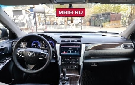 Toyota Camry, 2015 год, 1 640 000 рублей, 10 фотография