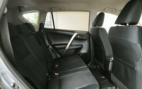 Toyota RAV4, 2014 год, 1 650 000 рублей, 14 фотография