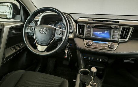 Toyota RAV4, 2014 год, 1 650 000 рублей, 12 фотография