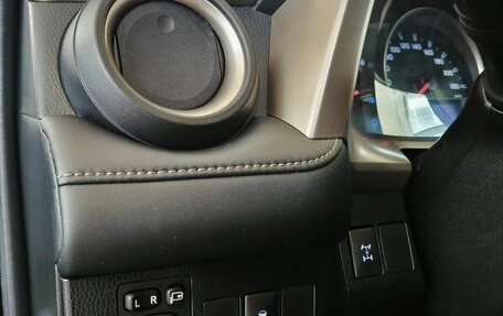 Toyota RAV4, 2014 год, 1 650 000 рублей, 10 фотография