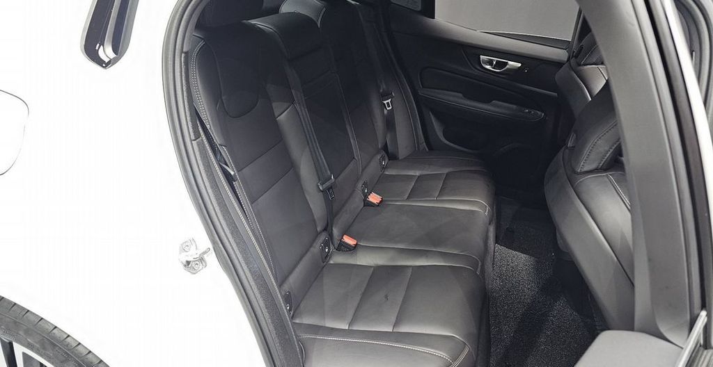 Volvo S60, 2022 год, 3 540 000 рублей, 14 фотография