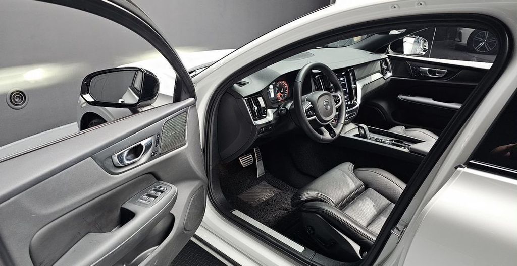 Volvo S60, 2022 год, 3 540 000 рублей, 12 фотография