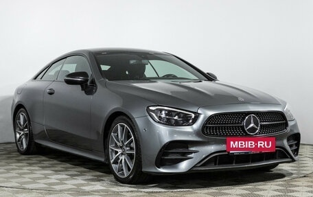 Mercedes-Benz E-Класс, 2020 год, 4 799 700 рублей, 3 фотография