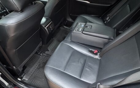 Toyota Camry, 2016 год, 2 250 000 рублей, 10 фотография