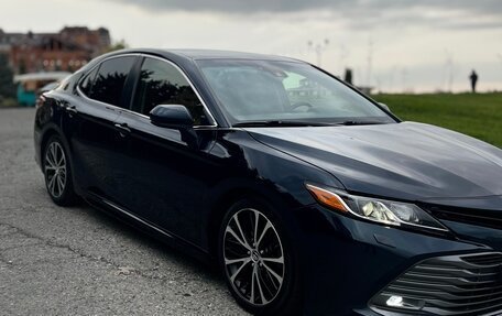 Toyota Camry, 2018 год, 2 280 000 рублей, 4 фотография