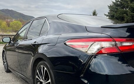 Toyota Camry, 2018 год, 2 280 000 рублей, 11 фотография