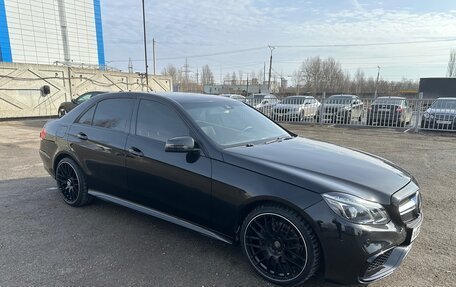 Mercedes-Benz E-Класс, 2015 год, 1 780 000 рублей, 3 фотография