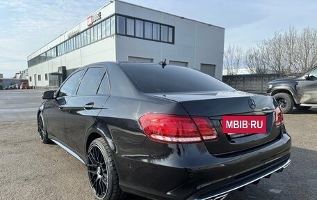 Mercedes-Benz E-Класс, 2015 год, 1 780 000 рублей, 5 фотография