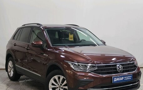 Volkswagen Tiguan II, 2021 год, 2 590 000 рублей, 2 фотография