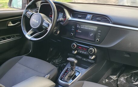KIA Rio IV, 2021 год, 1 678 000 рублей, 8 фотография