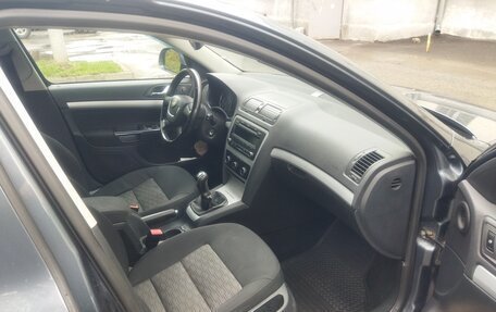 Skoda Octavia, 2011 год, 850 000 рублей, 8 фотография