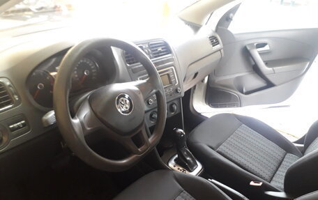 Volkswagen Polo VI (EU Market), 2017 год, 850 000 рублей, 5 фотография