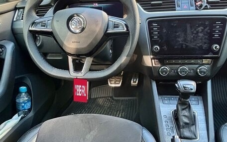 Skoda Octavia, 2015 год, 1 900 000 рублей, 15 фотография