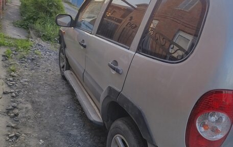 Chevrolet Niva I рестайлинг, 2003 год, 380 000 рублей, 5 фотография