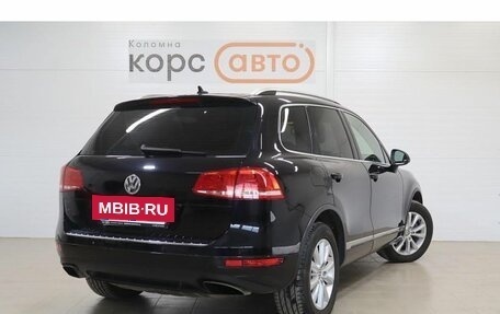 Volkswagen Touareg III, 2011 год, 2 100 000 рублей, 3 фотография