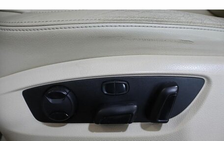 Volkswagen Touareg III, 2011 год, 2 100 000 рублей, 14 фотография