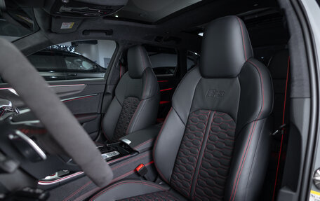 Audi RS 6, 2024 год, 24 490 000 рублей, 10 фотография