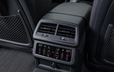 Audi RS 6, 2024 год, 24 490 000 рублей, 29 фотография