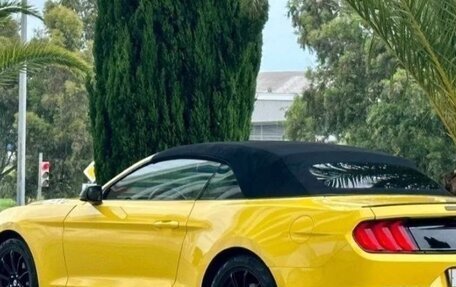 Ford Mustang VI рестайлинг, 2017 год, 2 700 000 рублей, 6 фотография