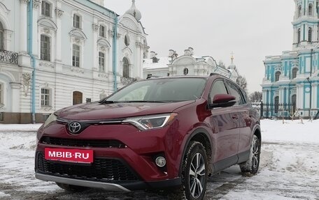Toyota RAV4, 2018 год, 2 300 000 рублей, 7 фотография