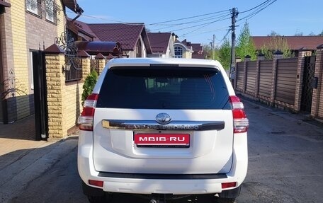 Toyota Land Cruiser Prado 150 рестайлинг 2, 2013 год, 3 150 000 рублей, 5 фотография