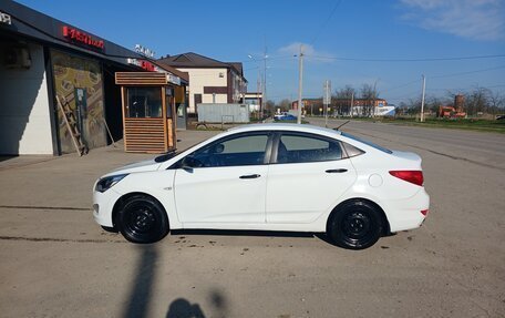 Hyundai Solaris II рестайлинг, 2012 год, 530 000 рублей, 4 фотография