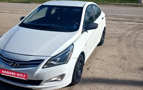 Hyundai Solaris II рестайлинг, 2012 год, 530 000 рублей, 6 фотография