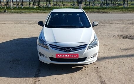 Hyundai Solaris II рестайлинг, 2012 год, 530 000 рублей, 10 фотография
