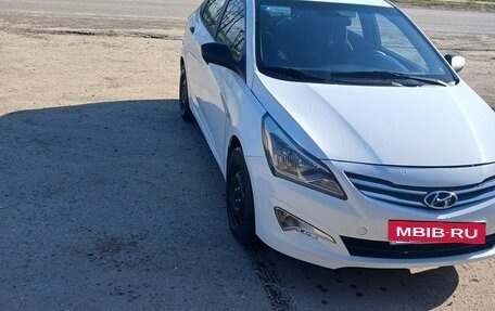 Hyundai Solaris II рестайлинг, 2012 год, 530 000 рублей, 9 фотография