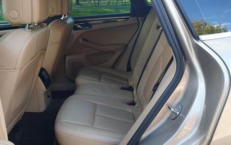 Porsche Macan I рестайлинг, 2015 год, 2 750 000 рублей, 9 фотография