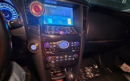 Infiniti FX II, 2013 год, 2 300 000 рублей, 6 фотография