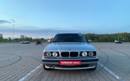 BMW 5 серия, 1995 год, 320 000 рублей, 1 фотография
