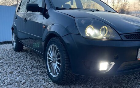 Ford Fiesta, 2002 год, 200 000 рублей, 2 фотография