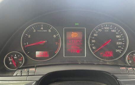 Audi A4, 2003 год, 310 000 рублей, 7 фотография