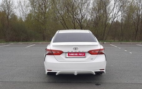 Toyota Camry, 2018 год, 2 050 000 рублей, 6 фотография