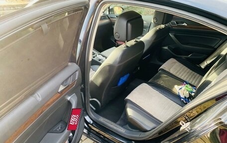 Volkswagen Passat B8 рестайлинг, 2017 год, 1 690 000 рублей, 8 фотография