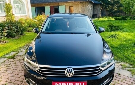 Volkswagen Passat B8 рестайлинг, 2017 год, 1 690 000 рублей, 7 фотография