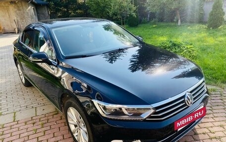 Volkswagen Passat B8 рестайлинг, 2017 год, 1 690 000 рублей, 6 фотография