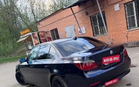 BMW 5 серия, 2004 год, 850 000 рублей, 3 фотография